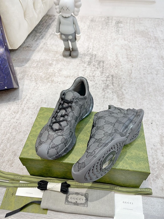 GG Sneakers