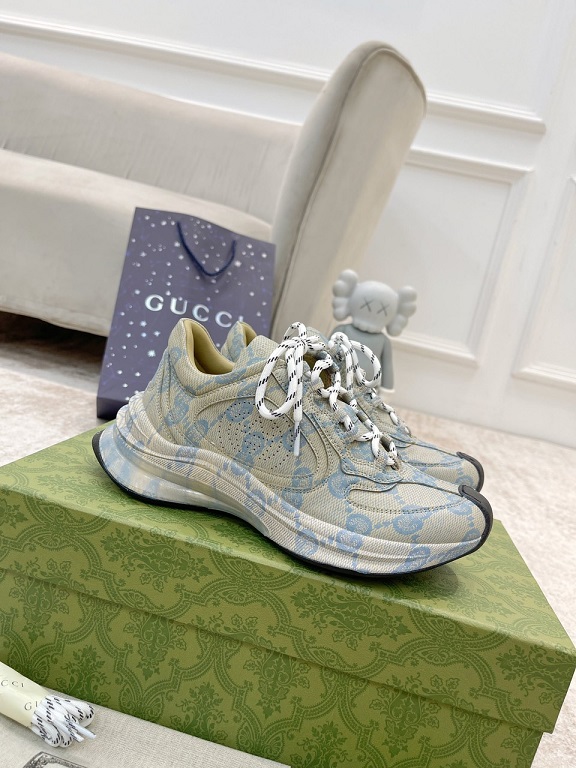 GG Sneakers