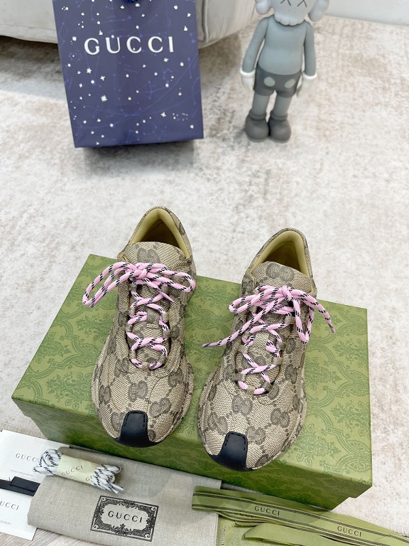 GG Sneakers