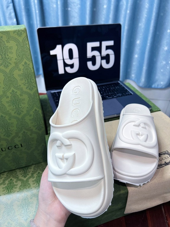 GG Rubber Platform Slides