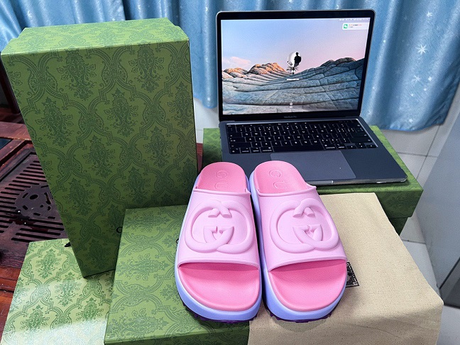 GG Rubber Platform Slides