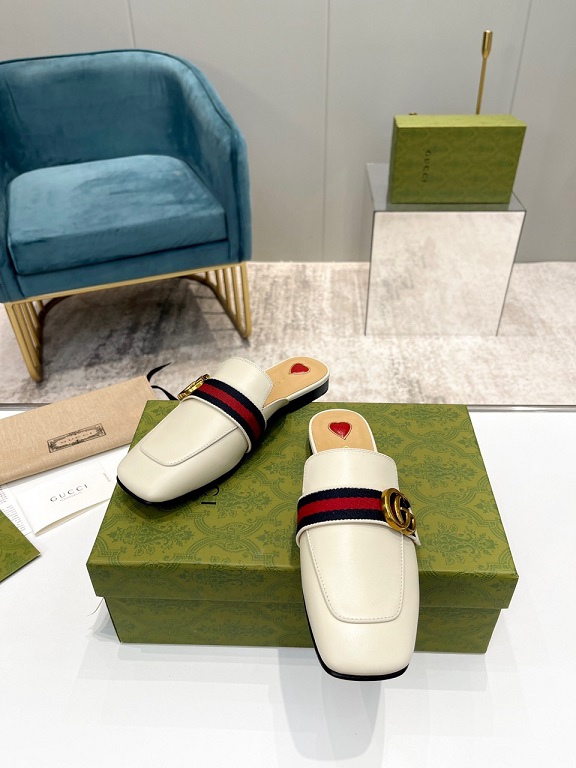 GG Slippers