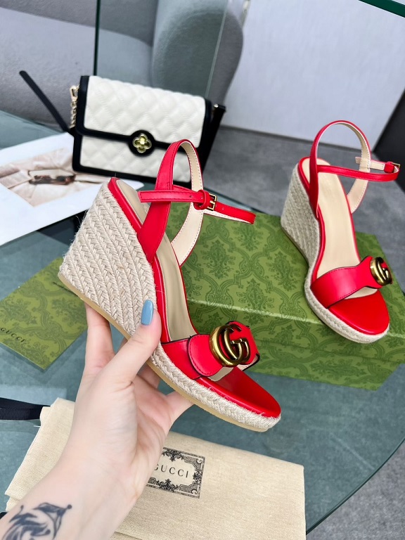 GG Marmont Wedges