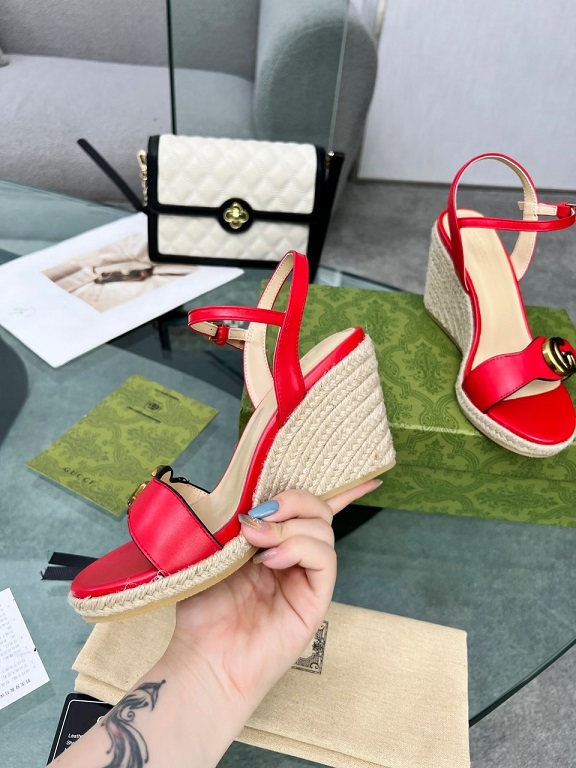 GG Marmont Wedges