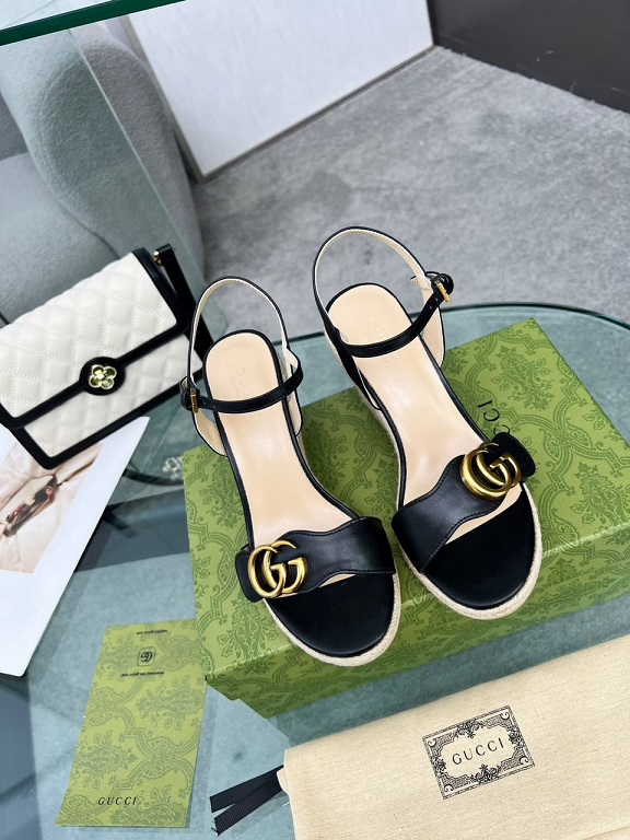 GG Marmont Wedges