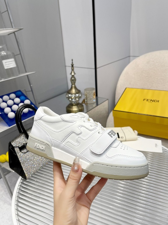 FD Sneakers