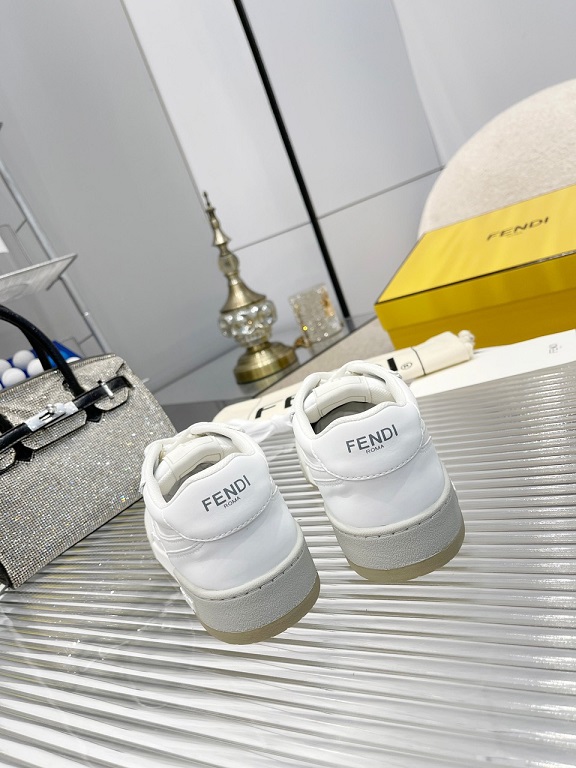 FD Sneakers