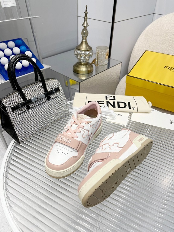 FD Sneakers