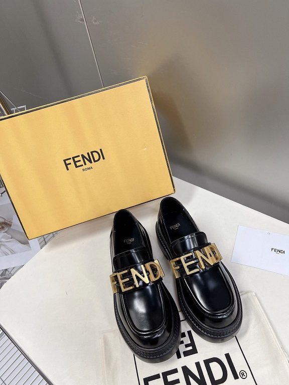 FD Graphy Loafers