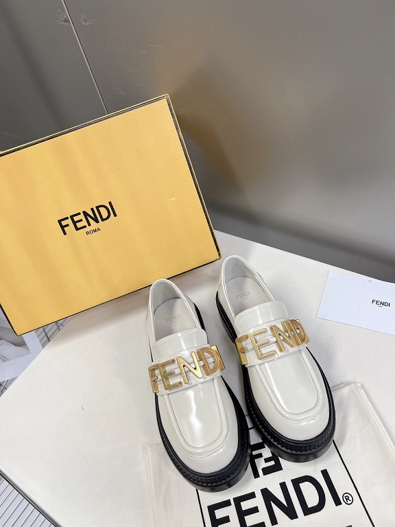 FD Graphy Loafers