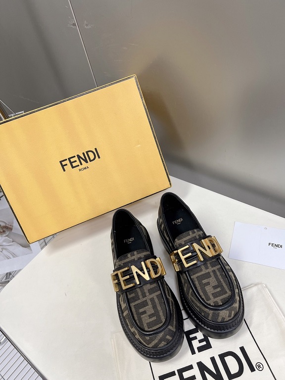 FD Graphy Loafers