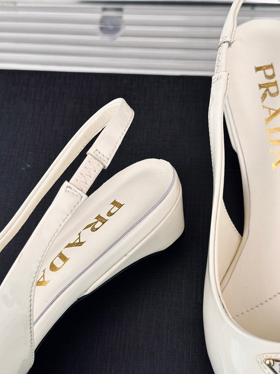 PR Slingback