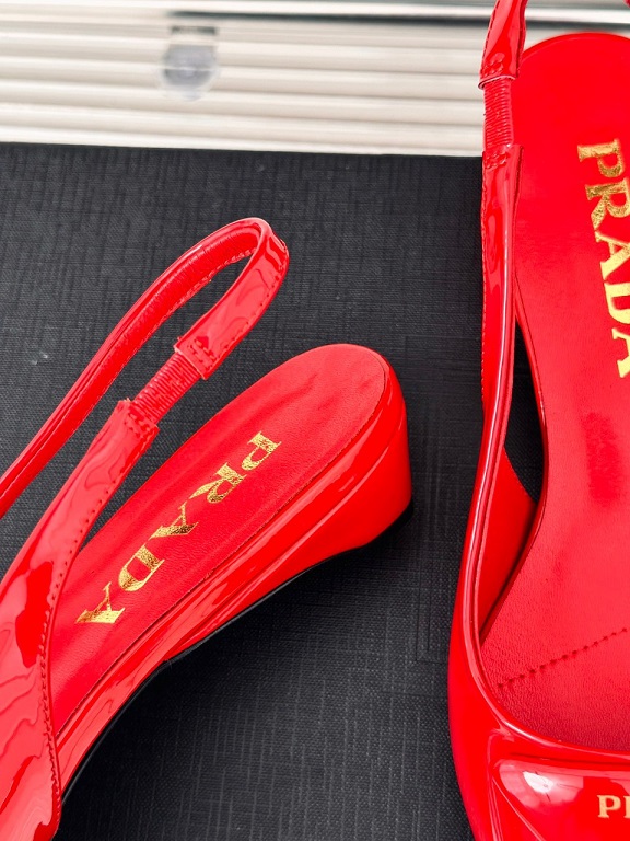 PR Slingback