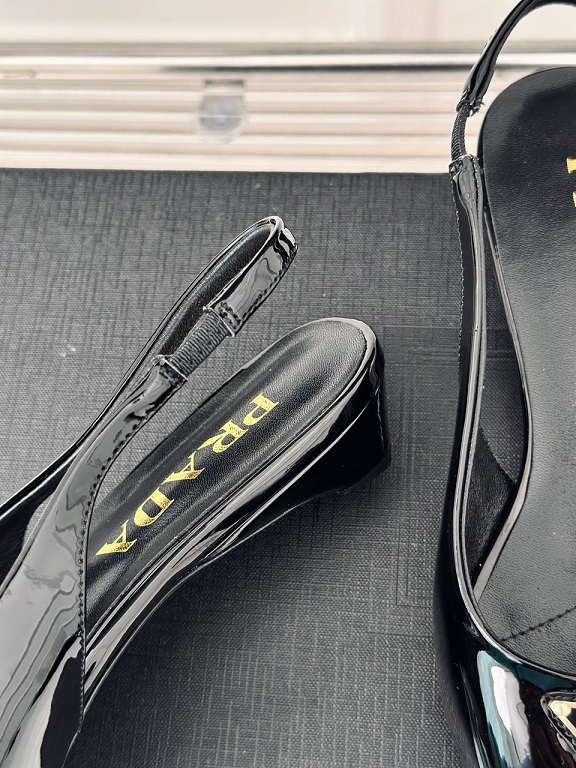 PR Slingback