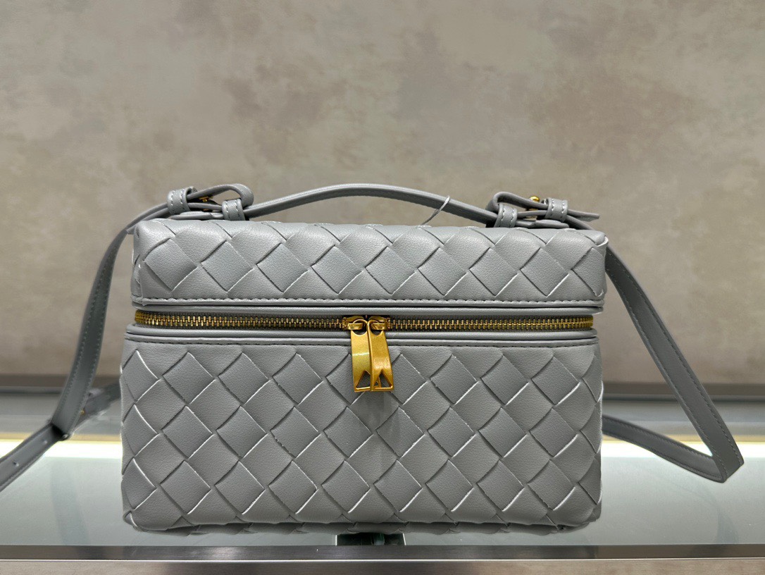 BV Vanity