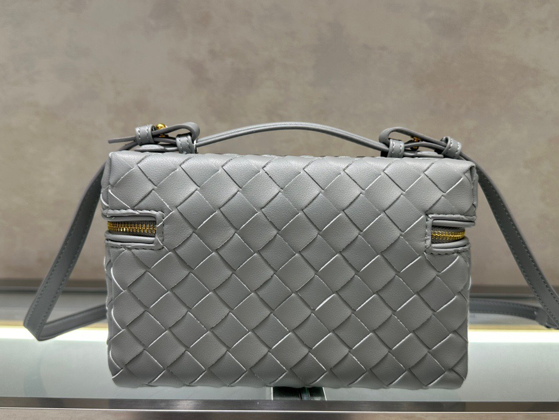 BV Vanity