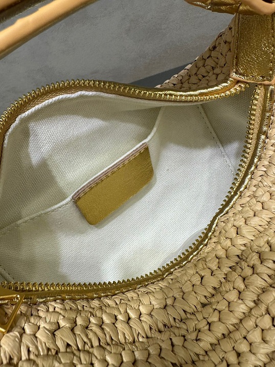 BV Intrecciato Raffia