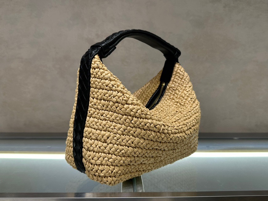 BV Intrecciato Raffia