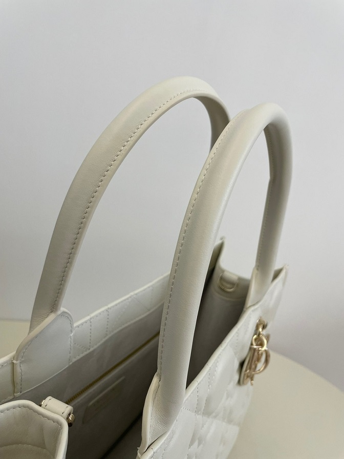 CD Lady Tote Medium