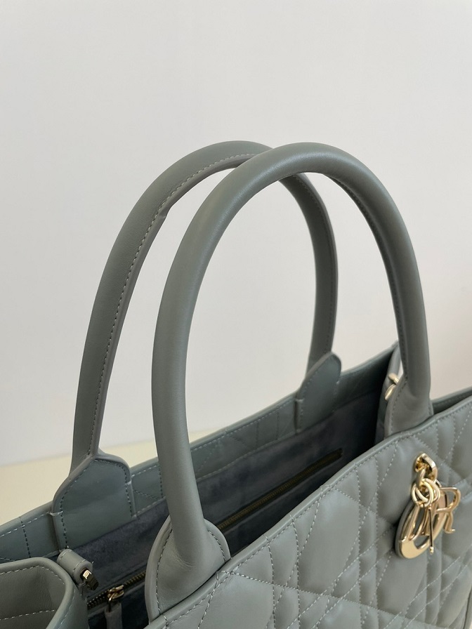 CD Lady Tote Medium