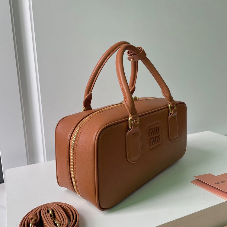 Miu Matelasse Medium