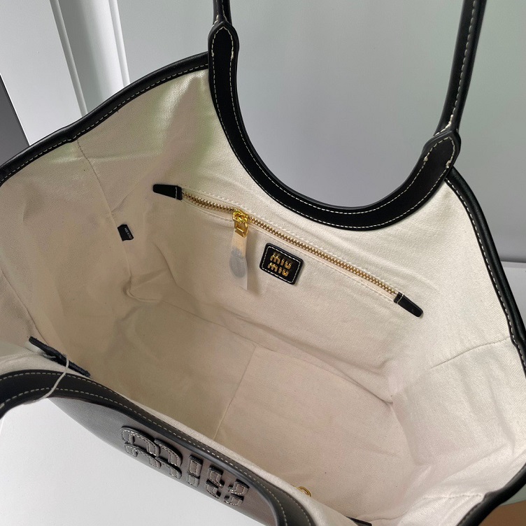 Miu Tote Medium