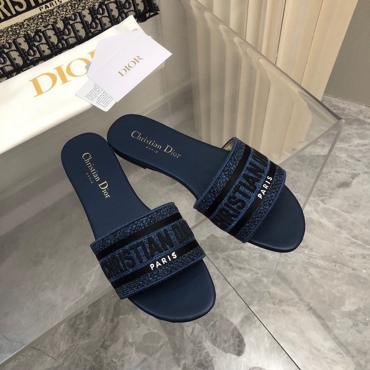 CD Dway Slides