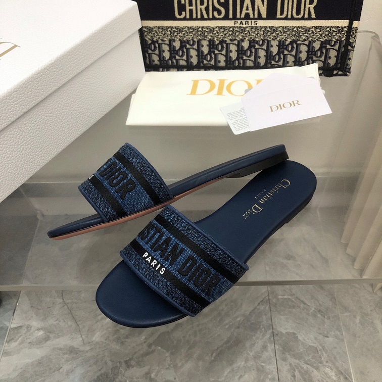CD Dway Slides