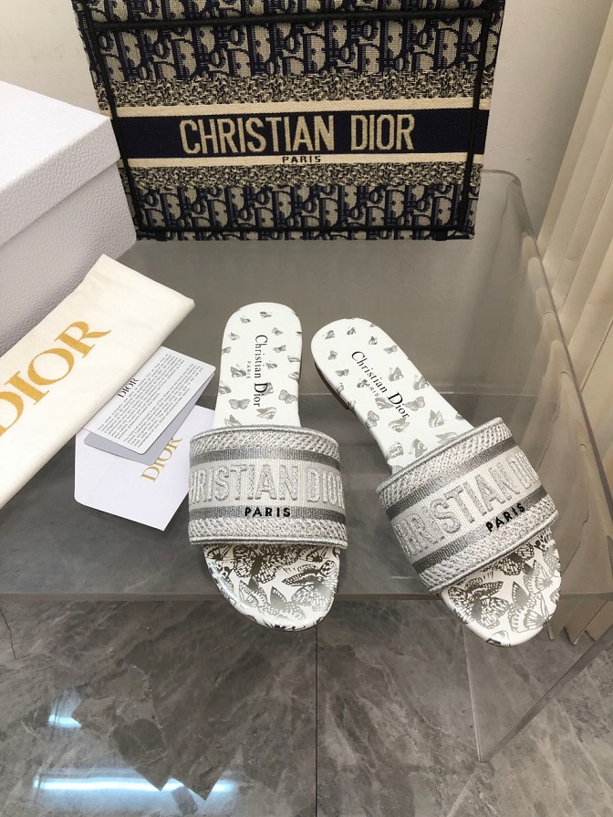 CD Dway Slides