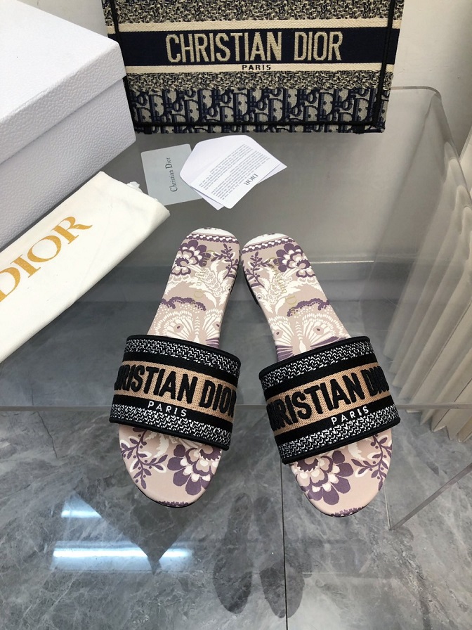 CD Dway Slides