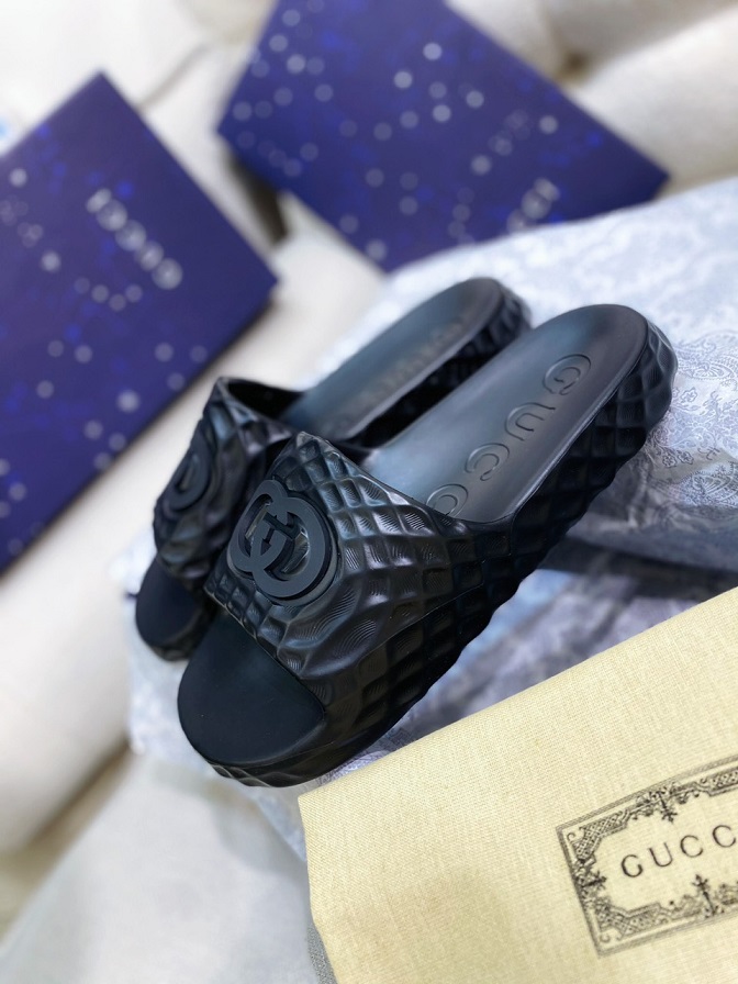 GG Rubber Slides