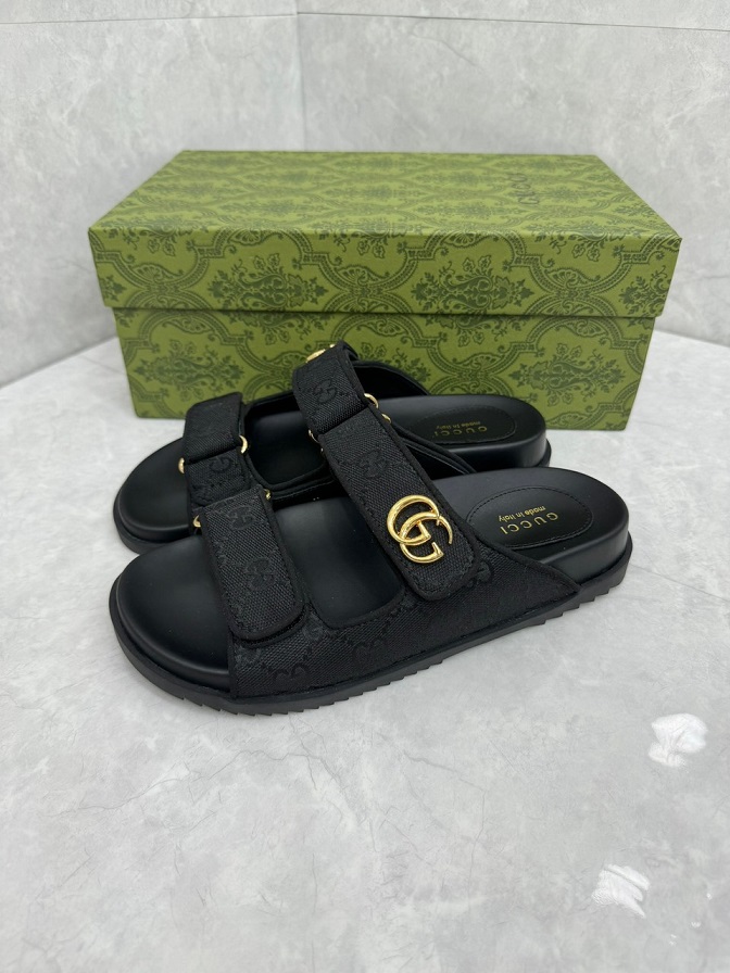 GG Birkenstocks