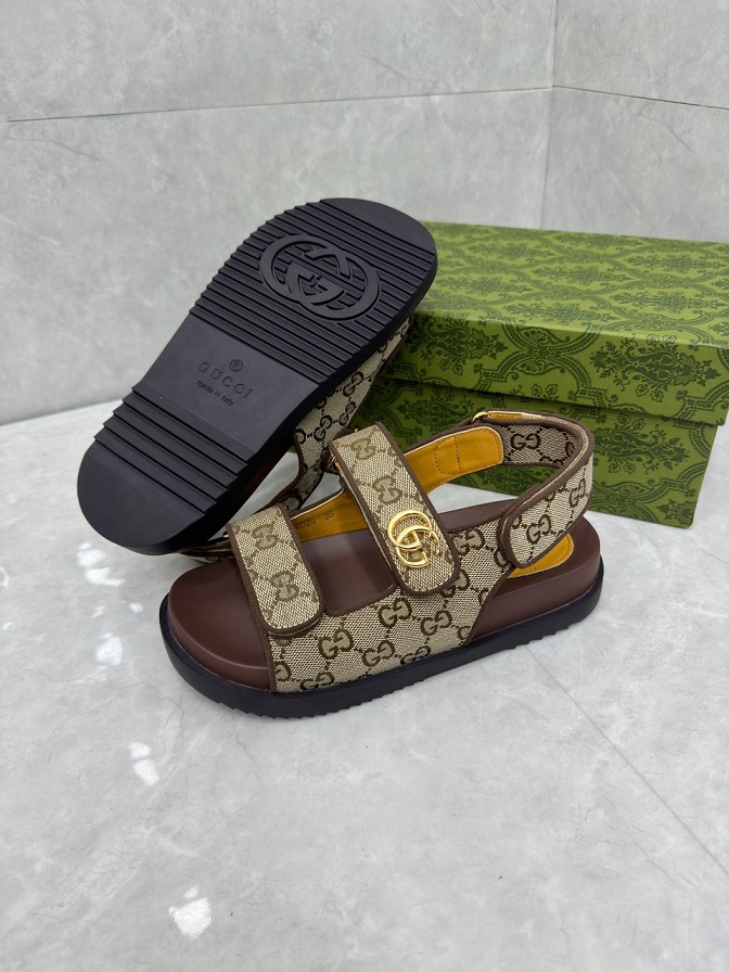 GG Sandals