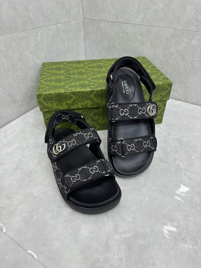 GG Sandals