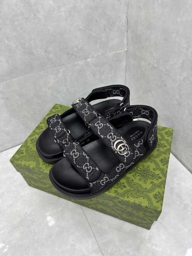 GG Sandals