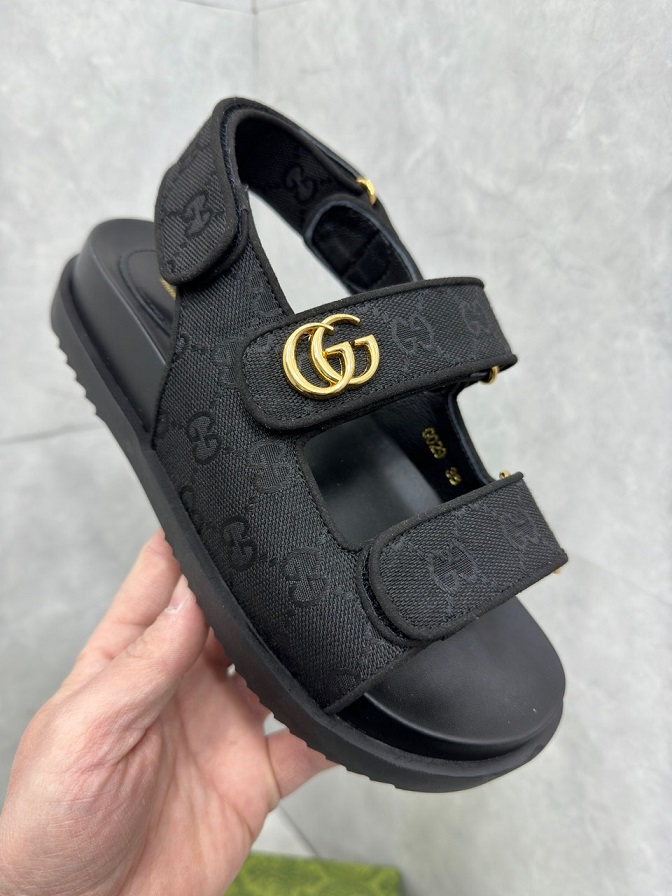 GG Sandals