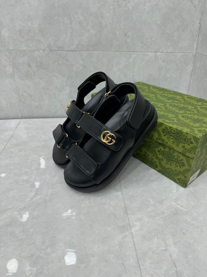 GG Sandals