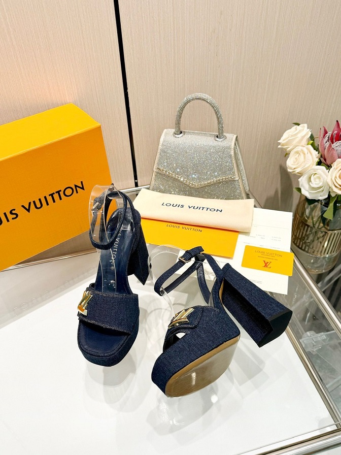 LOUIV Platform Heels