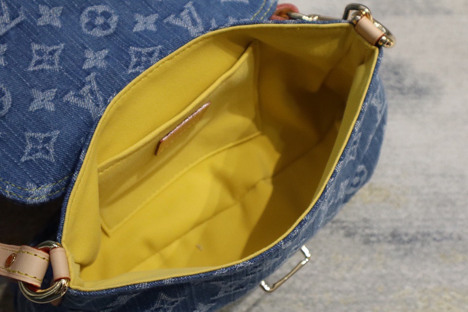 LOUIV Hobo Denim