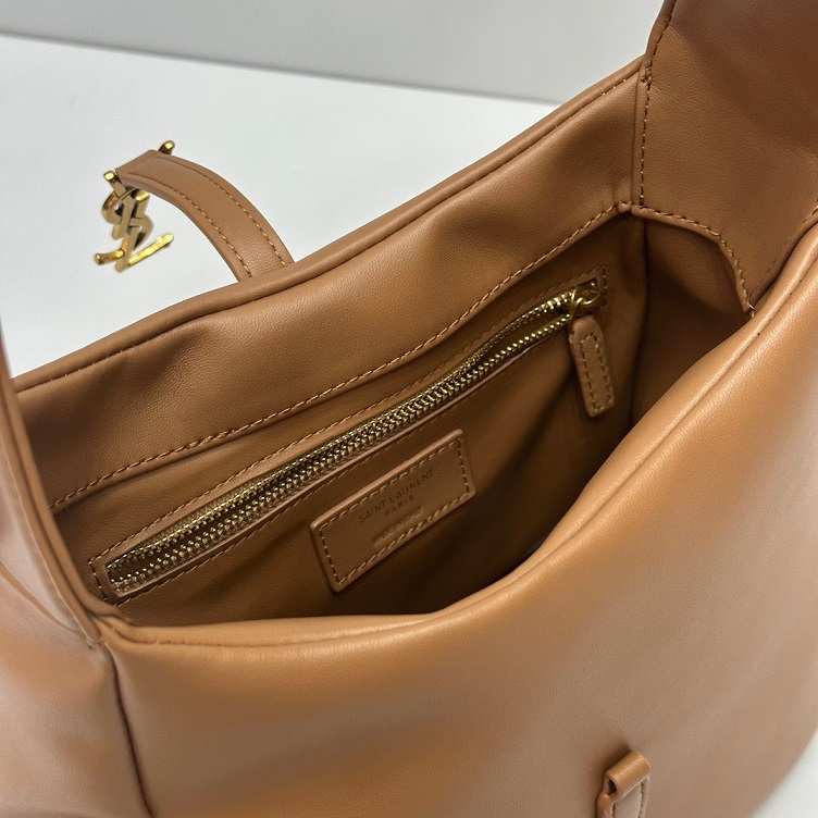 YSL Le 5A7 Hobo