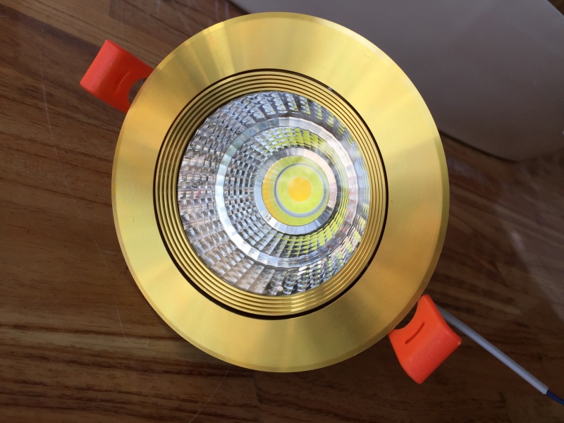 Đèn LED Ốp Trần Chính Hãng, 3 Thành Phần Quan Trọng Cần Quan Tâm