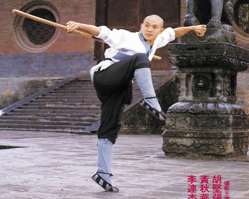 Vì Sao Dụng Cụ Võ Thuật Thường Không Có Kích Cỡ Cố Định?