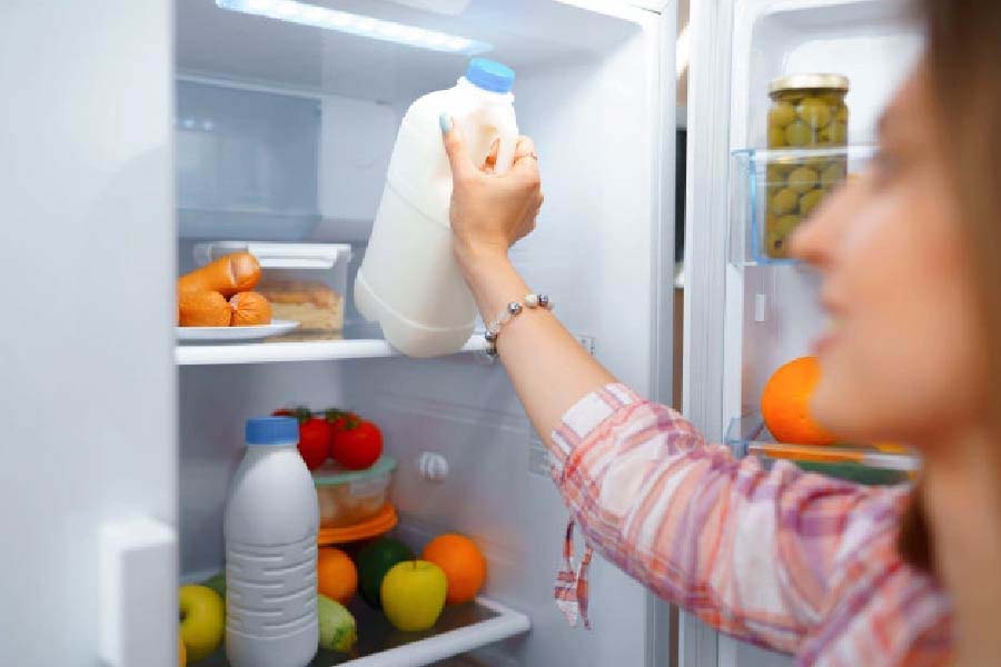 Đảm bảo mọi đồ ăn trong tủ đều được lấy ra hết