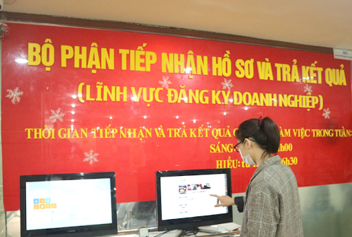 Nộp hồ sơ đến phòng đăng ký kinh doanh