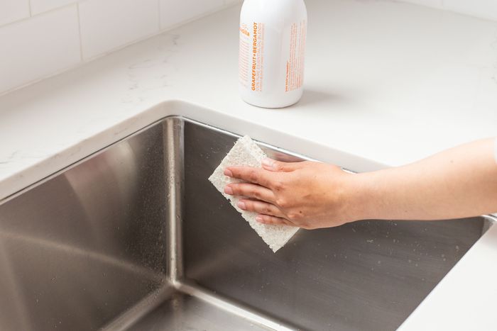 Cách dọn dẹp và vệ sinh nhà mới 13