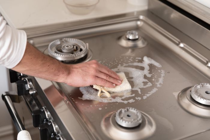 Cách dọn dẹp và vệ sinh nhà mới 8