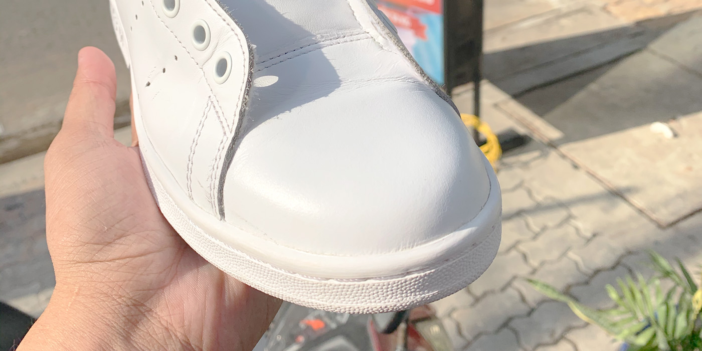 Kết quả repaint đế giày ố vàng