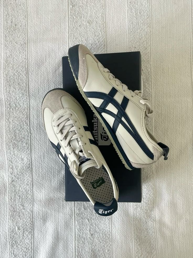 Onitsuka Tiger Mexico 66