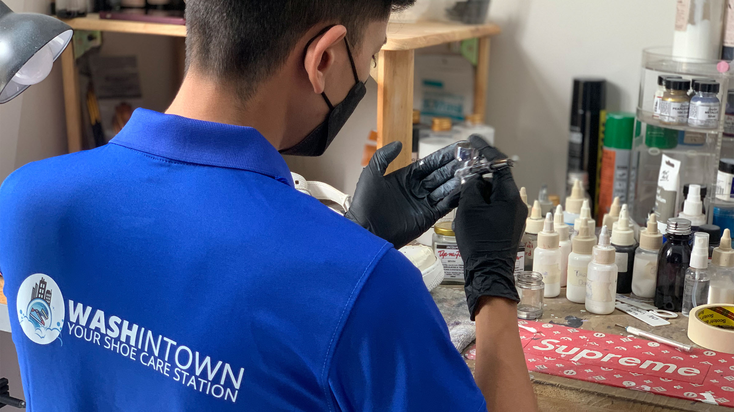 Dịch vụ chăm sóc giày chuyên nghiệp tại Washintown Quận 7