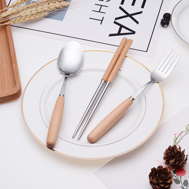 Bộ thìa đũa muỗng inox cán gỗ cao cấp 2 Bộ thìa đũa muỗng inox cán gỗ cao cấp Quà tặng công nghệ doanh nghiệp